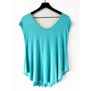 In Joy Blue Short Sleeve T-Shirt Women's Size M